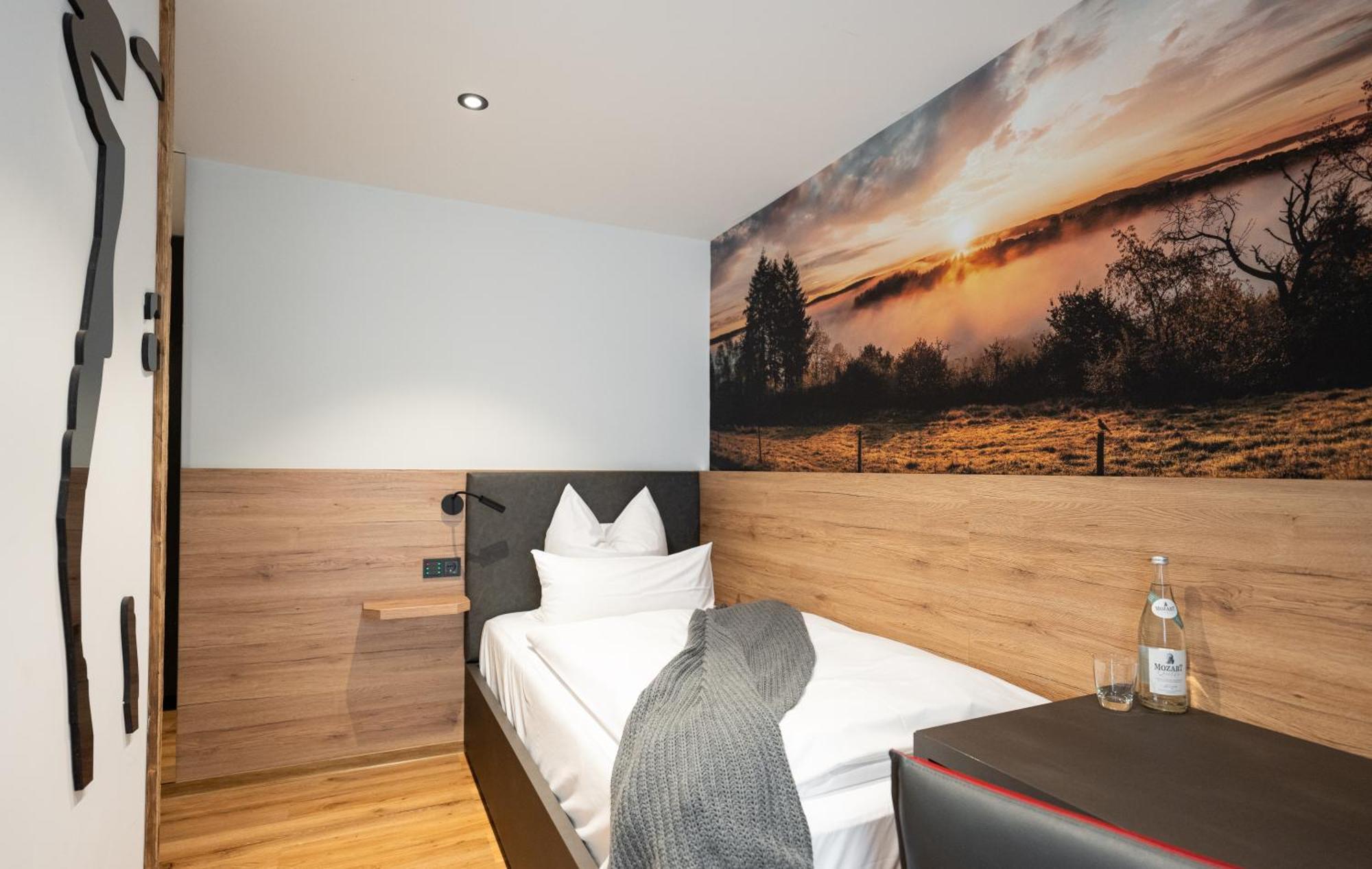 Landsteakhaus Hotel Marxheim Luaran gambar